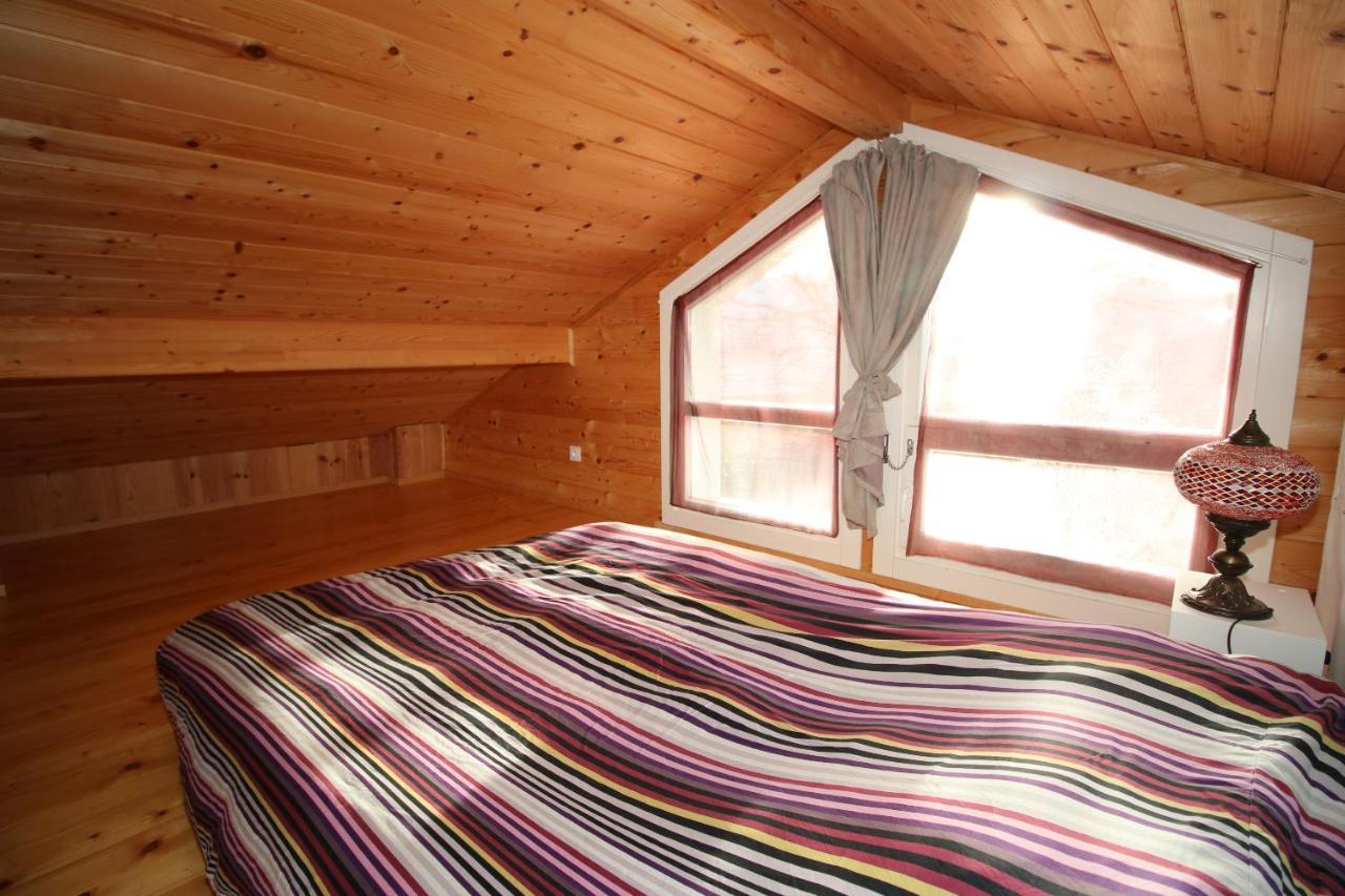 Les Epiceas Apartment Chorges Bagian luar foto